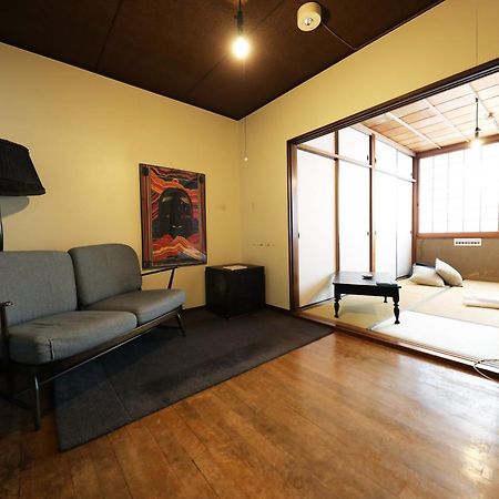 Fon-Su Bed&Breakfast Осака Экстерьер фото
